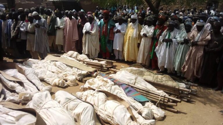 Tambuwal ya tabbatar da kisan mutane 43 a Illela Tambuwal ya tabbatar da kisan mutane 43 a Illela
