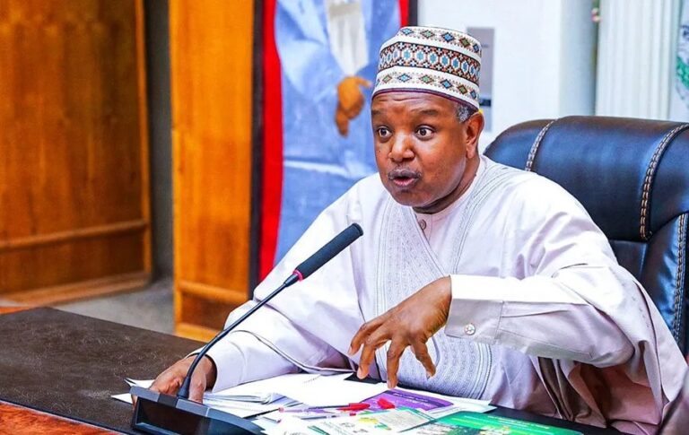 Ciki ya ɗuri ruwa yayin da gwamnatin Kebbi ta fara tantance ma’aikata Ciki ya ɗuri ruwa yayin da gwamnatin Kebbi ta fara tantance ma’aikata