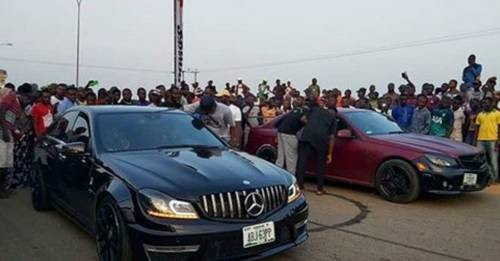 Haramtaccen tseren mota: Ƴan Sanda sun kama mutum 4 sun kuma tsare motoci 21 a Abuja Haramtaccen tseren mota: Ƴan Sanda sun kama mutum 4 sun kuma tsare motoci 21 a Abuja