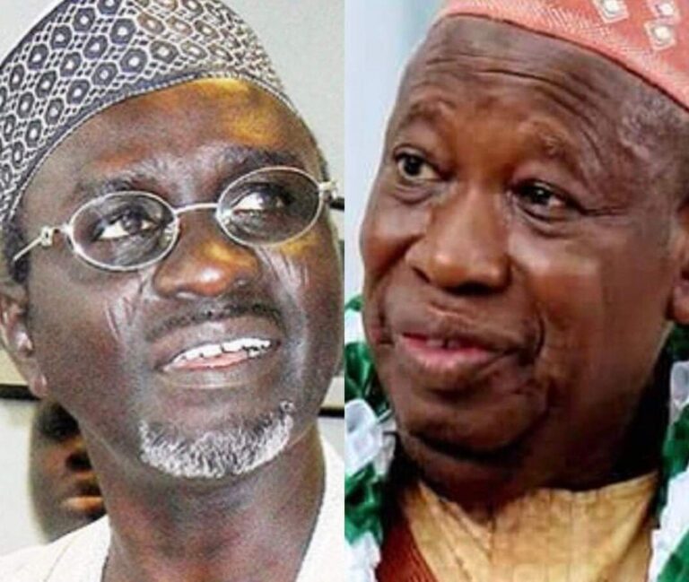 DA ƊUMI-ƊUMI: Gwamnatin Kano, ƴan sanda sun garƙame ofishin lauyan da ya tsayawa ɓangaren Shekarau a kotu DA ƊUMI-ƊUMI: Gwamnatin Kano, ƴan sanda sun garƙame ofishin lauyan da ya tsayawa ɓangaren Shekarau a kotu