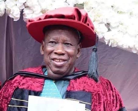 Ganduje ya danƙawa Gawuna kujerar mulki yayin da gwamnan ya tafi ɗaukar kwas a jami’ar Havard Ganduje ya danƙawa Gawuna kujerar mulki yayin da gwamnan ya tafi ɗaukar kwas a jami’ar Havard