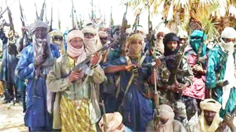 YANZU-YANZU: Sojoji sun hallaka kwamandojin ƴan fashin daji Kachalla da Auta a Zamfara YANZU-YANZU: Sojoji sun hallaka kwamandojin ƴan fashin daji Kachalla da Auta a Zamfara
