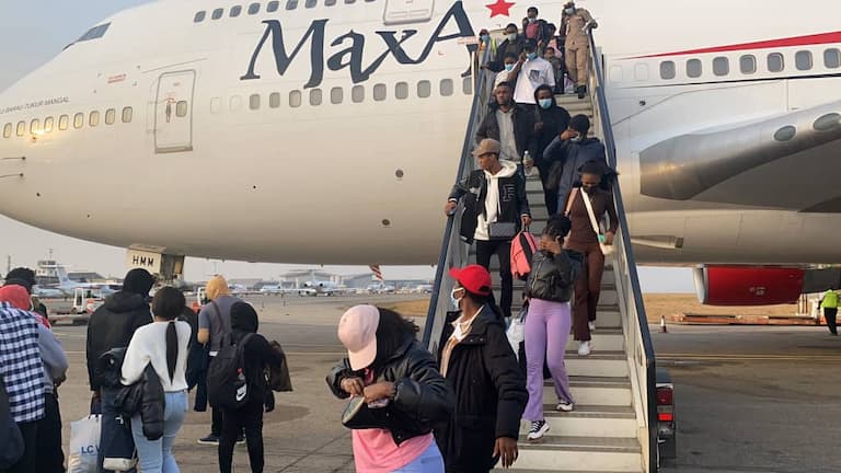 Ukraine: Kashi na farko na ƴan Nijeriya sun isa Abuja Ukraine: Kashi na farko na ƴan Nijeriya sun isa Abuja