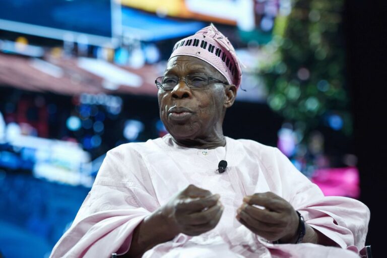 PDP ta taya Obasanjo murnar cika shekara 85 PDP ta taya Obasanjo murnar cika shekara 85