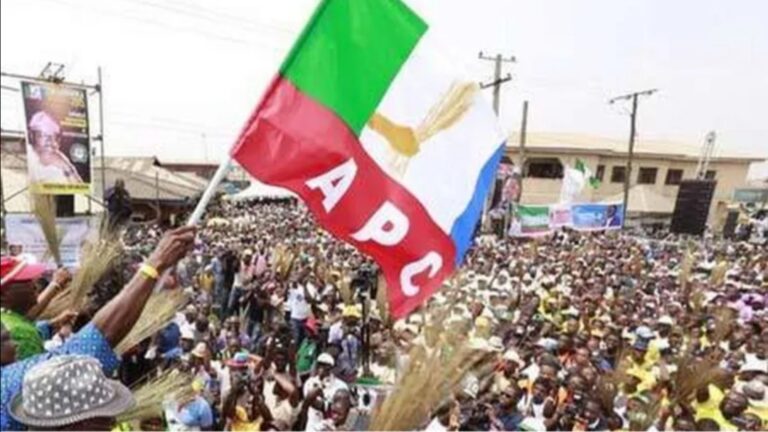 Babban Taro: APC ta fara sayar da fom ɗin ƴan takara kuma N20m ne na takarar shugabancin jam’iya Babban Taro: APC ta fara sayar da fom ɗin ƴan takara kuma N20m ne na takarar shugabancin jam’iya