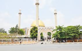 Limamin Masallacin Juma’a ya ajiye limanci sabo da zai tsaya takara a Katsina Limamin Masallacin Juma’a ya ajiye limanci sabo da zai tsaya takara a Katsina