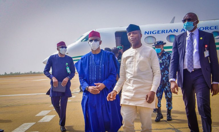 Harin jirgin ƙasa: Osinbajo ya ziyarci waɗanda su ka ji raunuka Harin jirgin ƙasa: Osinbajo ya ziyarci waɗanda su ka ji raunuka