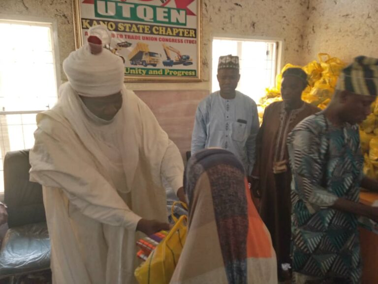 Ramadan: Kungiyar Ƴan Tifa ta tallafawa marayu sama da 100 a Kano Ramadan: Kungiyar Ƴan Tifa ta tallafawa marayu sama da 100 a Kano