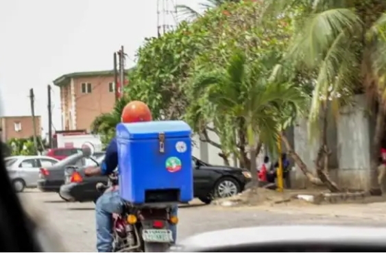 Dan aike ya sace wa kamfanin da ya ke wa aiki N800,000 Dan aike ya sace wa kamfanin da ya ke wa aiki N800,000