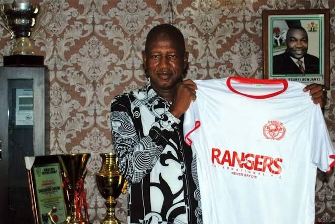 Ƴan Nijeriya na kira da a naɗa Abdu Maikaba a matsayin sabon kocin Super Eagles Ƴan Nijeriya na kira da a naɗa Abdu Maikaba a matsayin sabon kocin Super Eagles