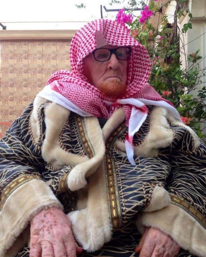 Ash-Sheikh ya rasu bayan ya shafe shekaru 70 yana sallah a bayan limaman Masallacin Ka’aba Ash-Sheikh ya rasu bayan ya shafe shekaru 70 yana sallah a bayan limaman Masallacin Ka’aba