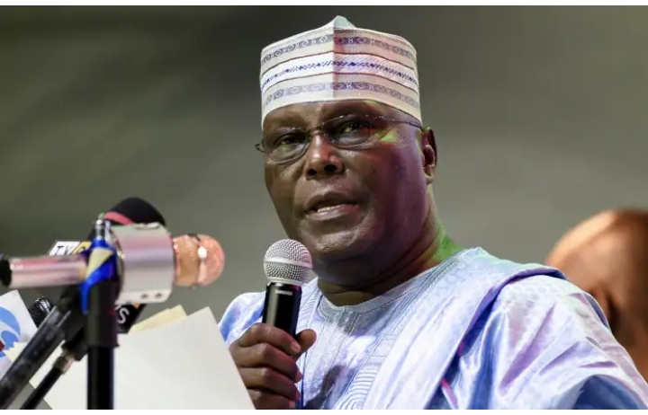 Atiku ya yi alƙawarin ƙara jami’an tsaro a Nijeriya idan ya ci zaɓen 2023 Atiku ya yi alƙawarin ƙara jami’an tsaro a Nijeriya idan ya ci zaɓen 2023