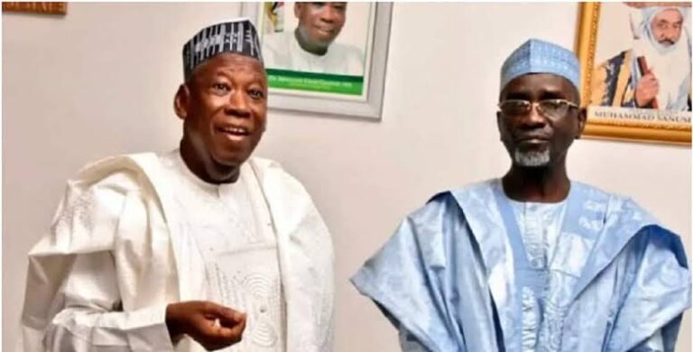 Shekarau ya sansanta da Ganduje Shekarau ya sansanta da Ganduje