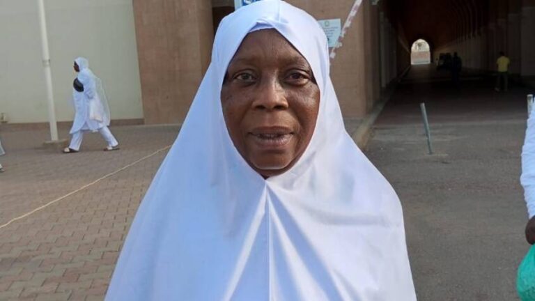 Hajjin bana: Ɗaya daga cikin alhazan Jihar Nassarawa ta rasu a Makka Hajjin bana: Ɗaya daga cikin alhazan Jihar Nassarawa ta rasu a Makka