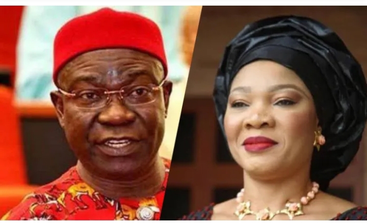 Zargin safarar sassan jiki: Gwamnatin Nijeriya ta ɗauki lauyoyi domin kare Ekweremadu da matarsa Zargin safarar sassan jiki: Gwamnatin Nijeriya ta ɗauki lauyoyi domin kare Ekweremadu da matarsa