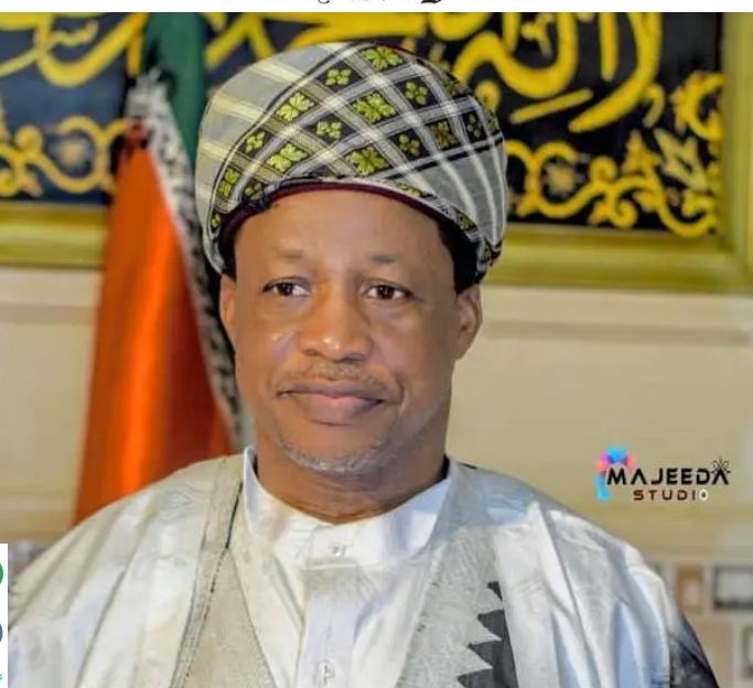 Gwamnatin Kano ta rushe ginin da aka yi a kusa da gidan Kadiriyya Gwamnatin Kano ta rushe ginin da aka yi a kusa da gidan Kadiriyya