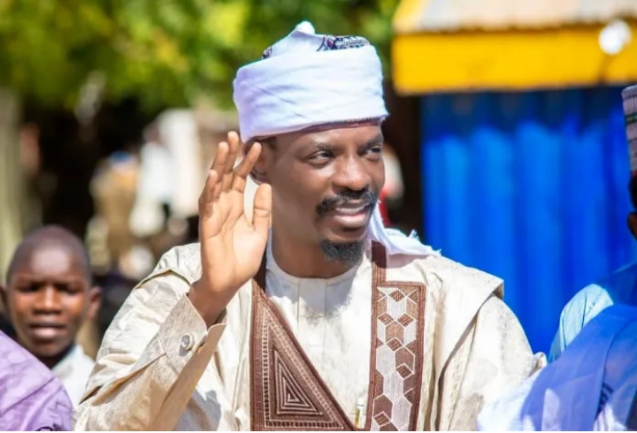 Buhari ya sake naɗa Bashir Ahmad tare da ɗaga likkafarsa zuwa babban mataimaki na musamman