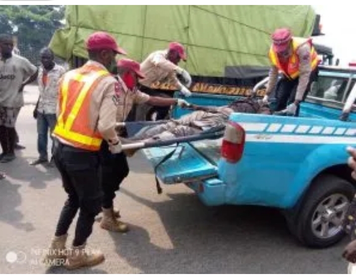 Mutane 10 sun mutu, 15 sun jikkata a haɗarin mota kan hanyar Jos-Bauchi Mutane 10 sun mutu, 15 sun jikkata a haɗarin mota kan hanyar Jos-Bauchi
