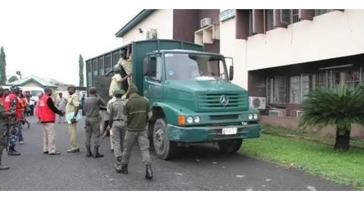 NCoS ta ƙaryata rahoton rikici a gidan yarin Kuje ta kuma tabbatar da mutuwar fursuna 1 NCoS ta ƙaryata rahoton rikici a gidan yarin Kuje ta kuma tabbatar da mutuwar fursuna 1