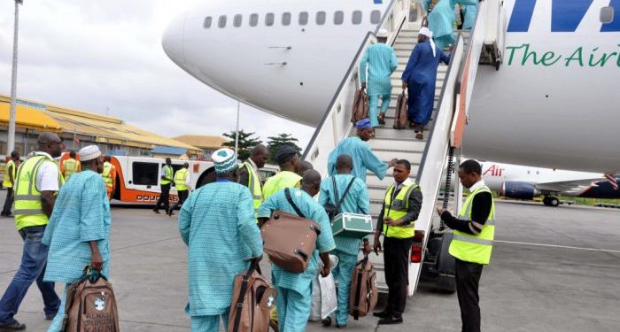 Hajj 2022: Gwamnatin Zamfara ta mayar wa alhazai 1,318 naira 50,000 kowanne Hajj 2022: Gwamnatin Zamfara ta mayar wa alhazai 1,318 naira 50,000 kowanne