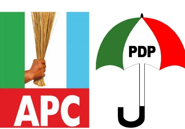 Ƴan APC 1,868 sun sauya sheƙa zuwa PDP a Sakkwato Ƴan APC 1,868 sun sauya sheƙa zuwa PDP a Sakkwato