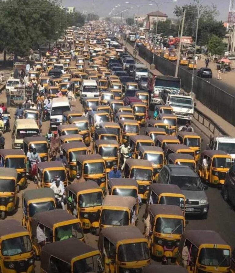 Gwamnatin Kano ta hana masu hayar adaidaita-sahu bin wasu tituna Gwamnatin Kano ta hana masu hayar adaidaita-sahu bin wasu tituna