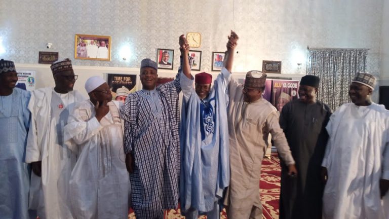PRP ta rusa kanta ta haɗe da APC a Sakkwato PRP ta rusa kanta ta haɗe da APC a Sakkwato