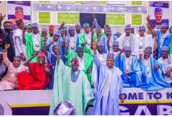 APC ta saka ƴan Kannywood a kwamitin yaƙin zaɓen Tinubu APC ta saka ƴan Kannywood a kwamitin yaƙin zaɓen Tinubu