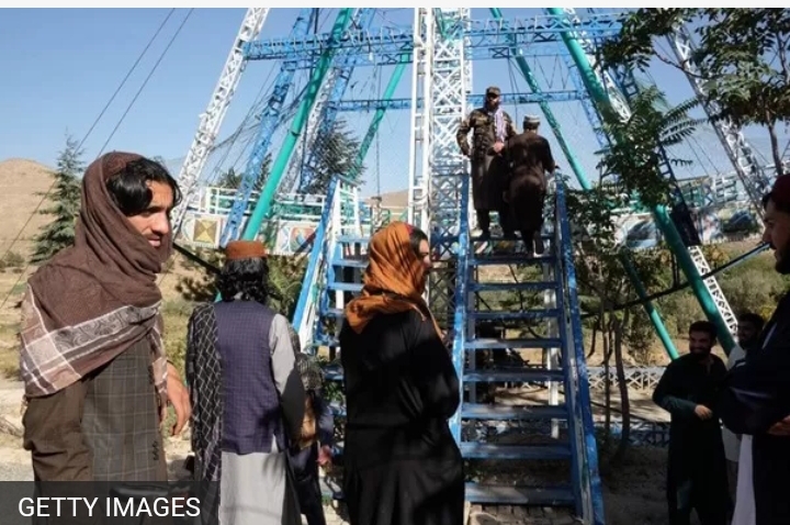 Taliban ta hana mata zuwa wuraren shaƙata wa da wasanni Taliban ta hana mata zuwa wuraren shaƙata wa da wasanni