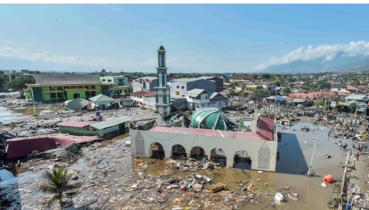 Girgizar kasa ta kashe mutane 44 a Indonesiya Girgizar kasa ta kashe mutane 44 a Indonesiya