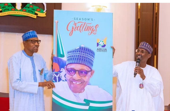 Dalilin da ya sa na ci gaba da aiki da Ministan Abuja — Buhari Dalilin da ya sa na ci gaba da aiki da Ministan Abuja — Buhari