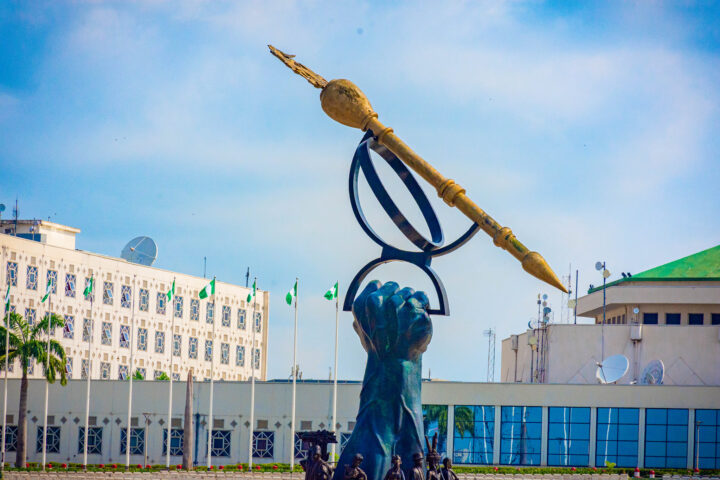Sanatoci, ƴan majalisar wakilai za su samu N30bn a matsayin kuɗin sallama
