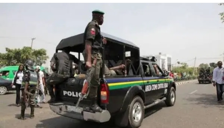 Ƴan sanda sun ceto DPO da aka yi garkuwa da shi a Plateau Ƴan sanda sun ceto DPO da aka yi garkuwa da shi a Plateau