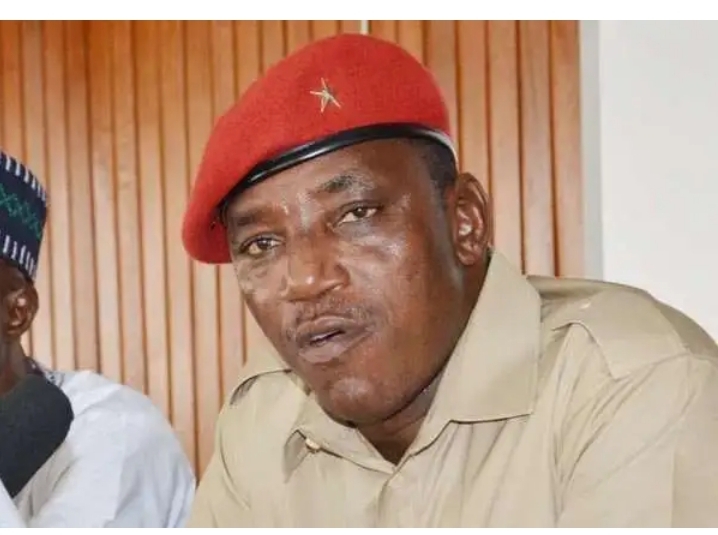 Zaɓen 2023 mutum za a yi ba jam’iyya ba, in ji Dalung Zaɓen 2023 mutum za a yi ba jam’iyya ba, in ji Dalung