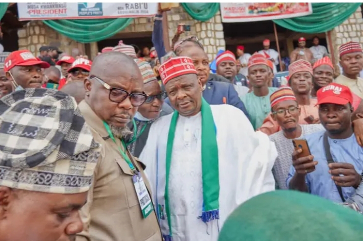 Kwankwaso zai lashe zaɓe da rarar sama da ƙuri’a miliyan 3– PCC Kwankwaso zai lashe zaɓe da rarar sama da ƙuri’a miliyan 3– PCC