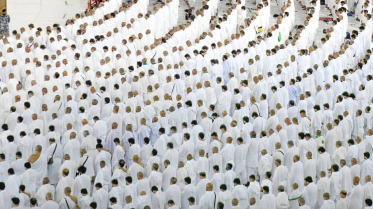 Ba a yarda a yi ummara sau biyu a cikin watan Ramadan ba — Saudiyya Ba a yarda a yi ummara sau biyu a cikin watan Ramadan ba — Saudiyya