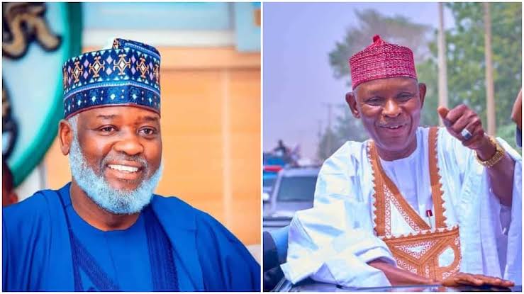 SIYASA BA DA GABA BA: Magoya bayan Abba Gida-Gida da Gawuna sun shirya wasan ƙwallon ƙafa a Kano SIYASA BA DA GABA BA: Magoya bayan Abba Gida-Gida da Gawuna sun shirya wasan ƙwallon ƙafa a Kano