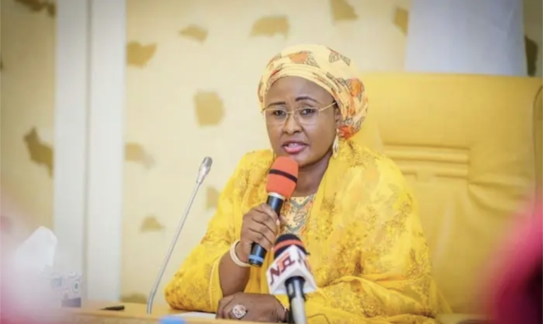 Ya kamata a ƙirƙirar wa tsoffin matan shugabannin ƙasa wani gata bayan sun bar mulki — Aisha Buhari Ya kamata a ƙirƙirar wa tsoffin matan shugabannin ƙasa wani gata bayan sun bar mulki — Aisha Buhari