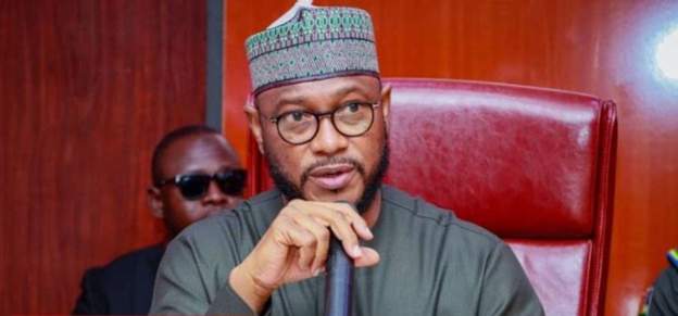 Gwamnan Zamfara ya ƙaryata labarin cewa ya mallaki Naira tiriliyon 9 Gwamnan Zamfara ya ƙaryata labarin cewa ya mallaki Naira tiriliyon 9