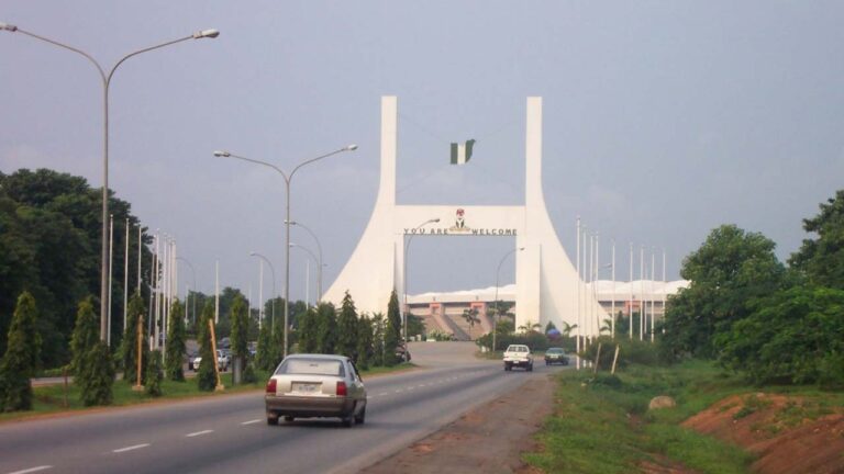 An yi garkuwa da mutane 23 a Abuja An yi garkuwa da mutane 23 a Abuja