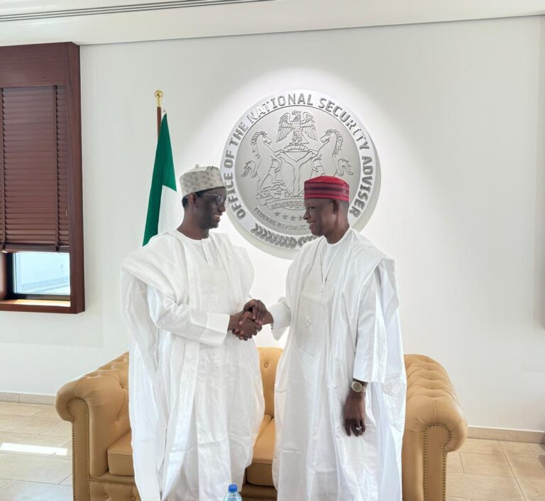 Gwamna Abba Gida-gida ya gana da Nuhu Ribadu Gwamna Abba Gida-gida ya gana da Nuhu Ribadu