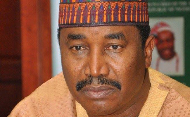 Tsohon gwamnan Katsina, Shema ya sauya sheƙa zuwa APC Tsohon gwamnan Katsina, Shema ya sauya sheƙa zuwa APC