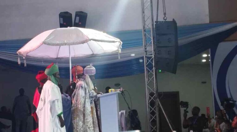 Shekara ɗaya tayi wa Tinubu kaɗan ya warware matsalolin da ya gada – Sarki Sanusi Shekara ɗaya tayi wa Tinubu kaɗan ya warware matsalolin da ya gada – Sarki Sanusi