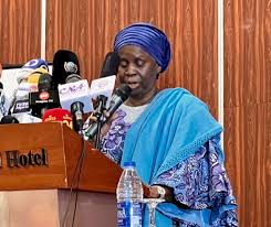 Zaɓen Edo: Ko nawa aka bani cin hanci ba zan karɓa ba – Kwamishiniyar INEC