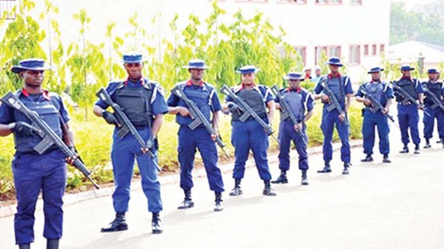 Officers of the NSCDC