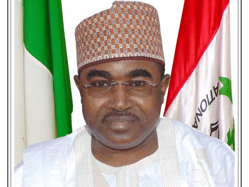  Hukumar NDLEA ta kama wasu masu safarar miyagun kwayoyi guda hudu a Adamawa kamar yadda kakakin hukumar Femi Babafemi ya bayyana a Abuja ranar Lahadi Mista Babafemi ya ce an kama wasu mashahuran dilolin muggan kwayoyi guda hudu a Konkol da Belel kauyuka biyu da ke kan iyakar Najeriya da Kamaru da laifin fitar da Tramadol da kuma safarar Diazepam zuwa Najeriya Wadanda ake zargin su ne Kabiru Ahmadu Eric Emil Abdulmumini Bapetel da Alphonsus Yusuf An kwato jimlar Tramadol 59 018kg Diazepam Exol 5 hemp India da jerry cans guda biyu na sinadari na formalin Suck Die daga hannunsu in ji shi Mista Babafemi ya kuma bayyana cewa an kama ampoules 4 010 na allurar pentazocine a ranar Juma a 29 ga watan Yuli a Kebbi Ya kara da cewa an gano magungunan ne a lokacin da aka kama wata motar kasuwanci a hanyar Yauri zuwa Kebbi kuma an kama wasu mutane biyu Muktar Yunusa mai shekaru 26 da Lukman Aliyu mai shekaru 30 Hakazalika wani samame da aka kai a unguwar Oko Olowo dake Ilorin a ranar Talata 26 ga watan Yuli ya kai ga kama wani Onaolapo Zakariyau mai shekaru 50 da kilogiram 79 na hemp na kasar Indiya A Abuja an kama bulogi 90 na tabar wiwi kg 48 2 da gram 700 na methamphetamine a tashar mota ta Jabi yayin da aka kama a kalla wani da ake zargi da hannu wajen baje kolin maganin A Kano an kama mutane 51 da ake zargi a wani samame da aka kai a wani gidan cin abinci da ke unguwar Nasarawa a jihar a ranar Juma a 29 ga watan Yuli Ya kara da cewa An kama wadanda ake zargi da nau ikan hemp na Indiya da kuma maganin tari mai codeine in ji shi NAN  
