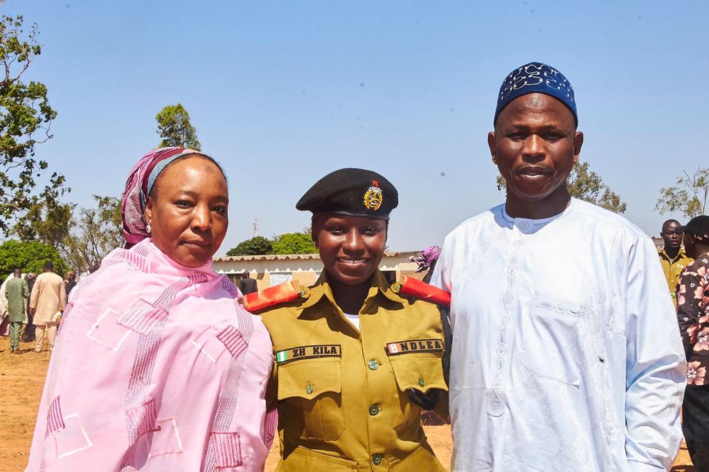 Zainab with her father and mother.