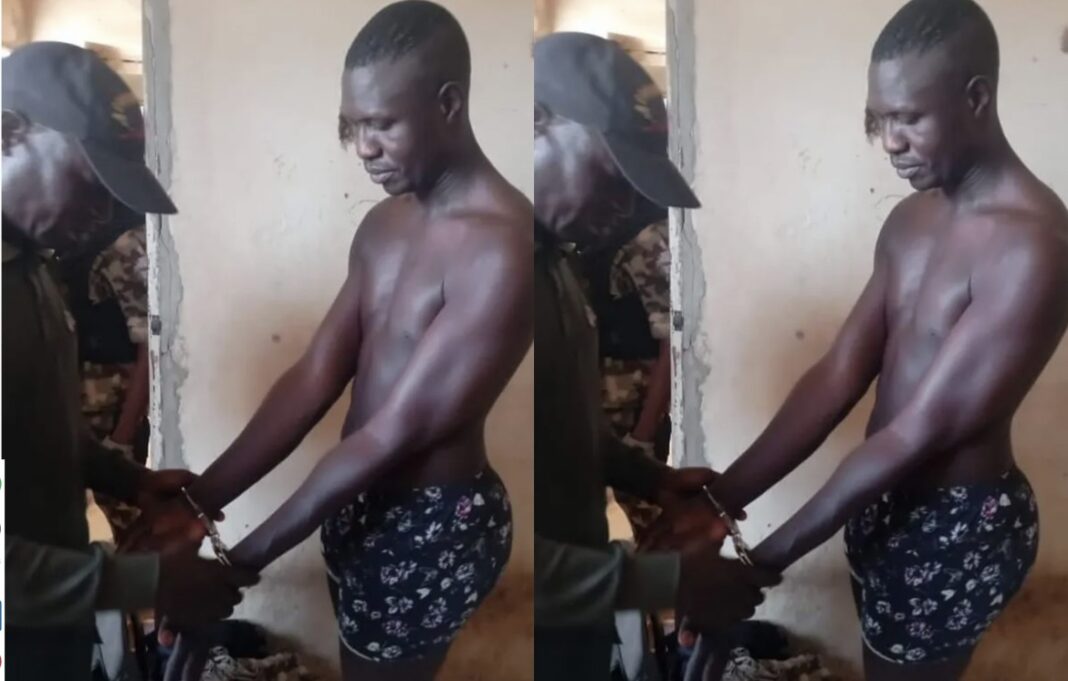 A Nigerian soldier who was nabbed for collaborating with ISWAP terrorists has killed himself while being escorted to the barrack.