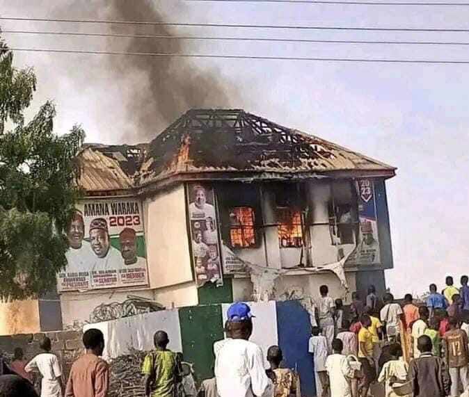 NNPP office on fire