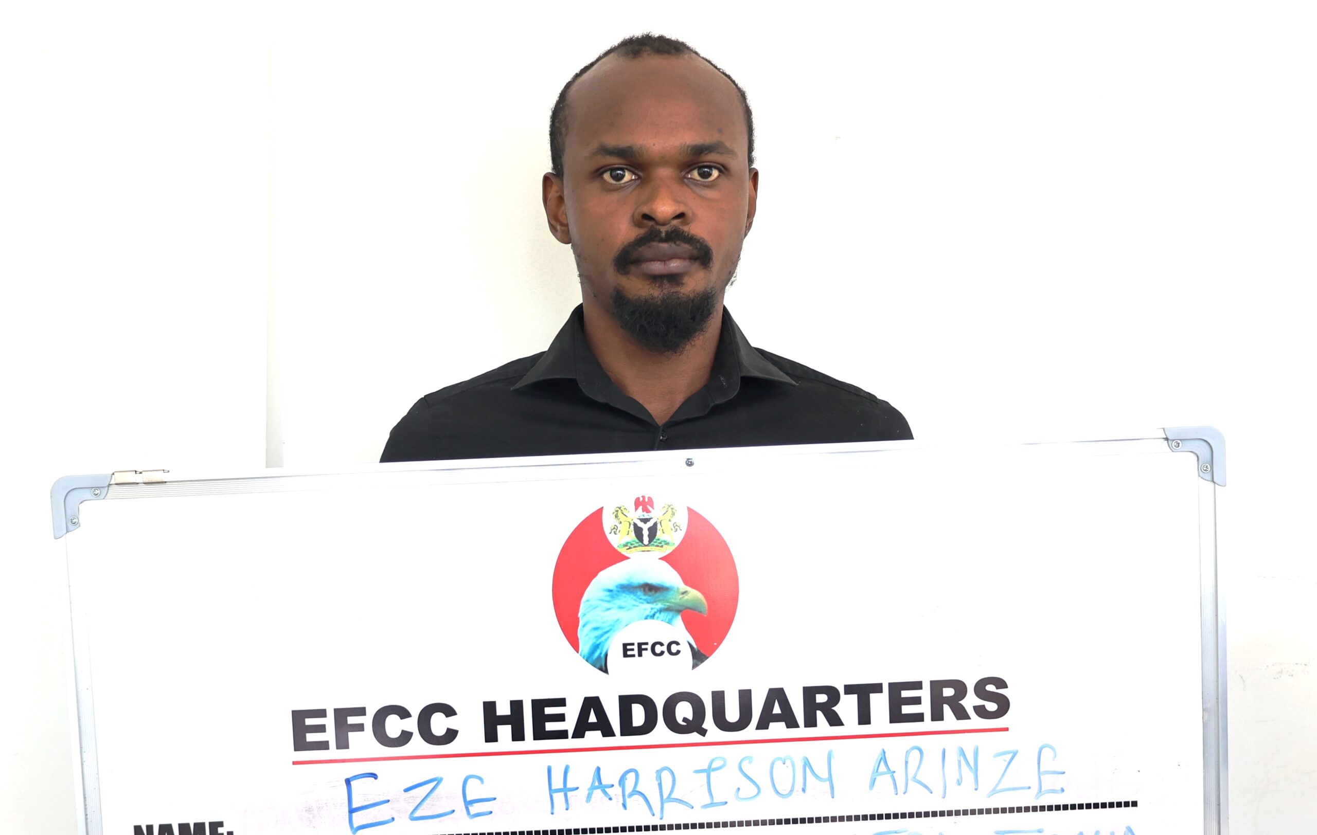   Wani mai gabatar da kara na daya a shari ar Eze Harrison Arinze ya shaida wa mai shari a JK Omotosho na babbar kotun tarayya da ke zamanta a Abuja yadda Mista Arinze ya karbi bitcoins na dalar Amurka 382 000 daga hannun wadanda abin ya shafa kafin a toshe masa asusun ajiyarsa da mai ba da sabis na kadarorin sa VASP Shaidan Ogunjobi Olalekan jami in hukumar yaki da masu yi wa tattalin arzikin kasa zagon kasa ta EFCC ya shaida wa kotun cewa an yaudari wadanda Mista Arinze ya kashe inda suka cire kudadensu aka sanya su cikin asusun ajiyar kudi na Mista Arinze da tunanin cewa suna yin kasuwanci na halal ne An gurfanar da Mista Arinze ne a ranar 22 ga Maris 2023 a gaban mai shari a Omotosho bisa tuhume tuhume biyar da suka hada da samun ta hanyar karya da kuma karkatar da kudade har dala 769 263 Daya daga cikin tuhumar da ake masa yana cewa Kai Eze Harrison Arinze da ake yi wa lakabi da Charlotte Brain wani lokacin tsakanin Afrilu 2022 da Disamba 2022 a Abuja da ke karkashin ikon babbar Kotun Tarayya ta Najeriya ka yi damfara da wani Charlotte Brain wanda ake zargin mai Digitrades Ltd Digitrades Net Swiss Earnings Craystal Trade zuba jari dandali a kan Telegram kuma a cikin wancan zato hali samu crypto kudin da daraja 592 000 00 Dari biyar da casa in da biyu USD daga wadanda abin ya shafa ta hanyar your bitcoins walat address 333 Gida tare da Coinbase Mai Ba da Sabis na Kayayyakin Kayayyaki VASP kuma ta haka ya aikata laifin da ya saba wa Sashe na 22 3 b Laifukan Cyber Hana Rigakafin Dokar 2012 da Hukunci a ar ashin wannan Dokar Wani kirga yana karanta Wannan ku Eze Harrison Arinze wanda aka fi sani da Charlotte Brain yayin da kuke mallakar Digitrades Ltd Digitrades Net Swiss Earnings Crystal Trade wani dandamalin saka hannun jari akan Telegram wani lokaci tsakanin 28th Oktoba 2022 da A ranar 7 ga Disamba 2022 a Abuja da ke karkashin ikon Babban Kotun Tarayya da niyyar zamba an samu bitcoins 9 771 wanda kudinsu ya kai 168 000 00 Dalar Amurka Dubu Dari da Sittin da Takwas zuwa adireshin ku na bitcoins wallet 333 wanda ke zaune tare da Coinbase Mai Ba da Sabis na Kayayyakin Kayayyaki VASP a ar ashin aryar cewa jimlar da aka fa i don saka hannun jari ne na kudin crypto wanda ka san karya ne kuma ta haka ya aikata laifin da ya saba wa Sashe na 1 1 a na Ci gaban Ku in Zamba da kuma Sauran Dokar Laifukan Laifuka masu ala a 2006 kuma ana hukunta su a ar ashin Sashe na 1 3 na wannan Dokar Ya ki amsa laifin da ake tuhumarsa da shi lokacin da aka karanta masa A cigaba da shari ar Mista Olalekan ya shaidawa kotun cewa Mun nemi masu amfani a kan dandamali wa anda suka saka cryptocurrency zuwa asusun wanda ake tuhuma kuma an ba da sunayensu Kimanin mutane 30 ne a dandalin suka ajiye wasu kudade na bitcoin a asusun wanda ake tuhuma Ya ci gaba da bayanin cewa Wadanda aka gano sun fito ne daga kasashe goma sha uku daban daban jimlar kudin shiga a adireshinsa na jakar bitcoin dangane da amsar da aka bayar ya kai kimanin 15 5btc wanda darajarsa ta kai dalar Amurka 382 000 Dalar Amurka dari uku da tamanin biyu kuma wanda ake tuhuma ya janye kusan 5btc kafin a toshe shi Mun samu bayanan wadannan masu amfani da suka ajiye kudaden suna nuna sunayen masu amfani da su wurin da suke kudaden da aka ajiye a lokuta daban daban adiresoshin jaka inda aka aika wadannan kudade a lokuta daban daban in ji shi Ya kuma bayyana cewa an kuma bayyana wasu muhimman bayanai kamar adadin da suka aika dala daidai adiresoshin imel na masu ajiya bayanan kasuwanci an kuma bayyana su Mista Olalekan ya shaida wa kotun cewa mutane 28 daga cikin 30 da suka ajiye ajiya an same su ta hanyar adiresoshinsu na imel don tantance makasudin kudaden da suka ajiye a asusun wanda ake kara da kuma abin da suka sani game da Swiss Coin Swiss earning Swiss coins and Digitrades ltd Bayan sauraron shedun shaidan Mai shari a Omotosho ya dage sauraron karar zuwa ranar 14 ga watan Yuni 2023 tare da bayar da umarnin a ci gaba da tsare wanda ake kara a gidan yari na Kuje Credit https dailynigerian com fraud how suspected  